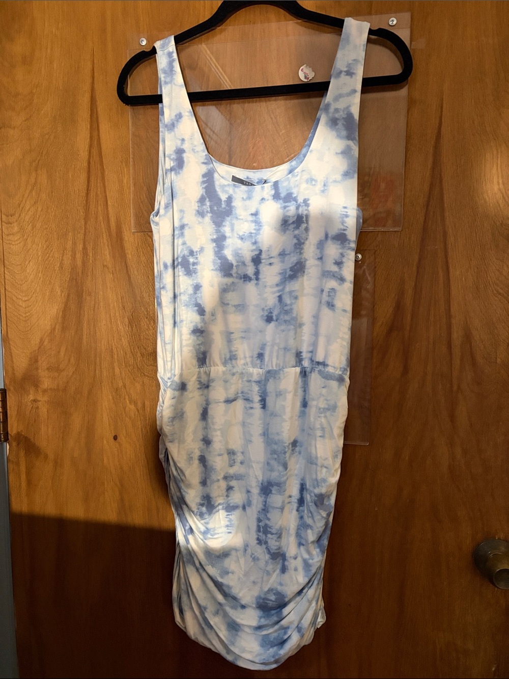 Tart Sleeveless Blue and White Tie-Dye Midi Ruched Dress